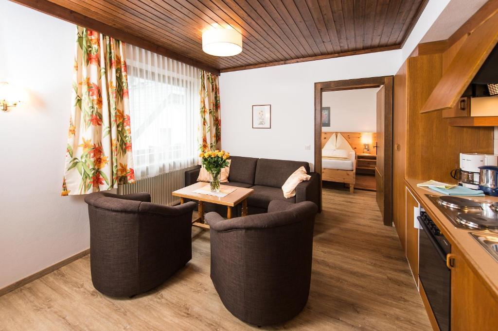 Gastehaus Haffner Hotel Zell am See Room photo