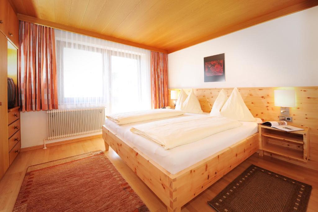 Gastehaus Haffner Hotel Zell am See Room photo